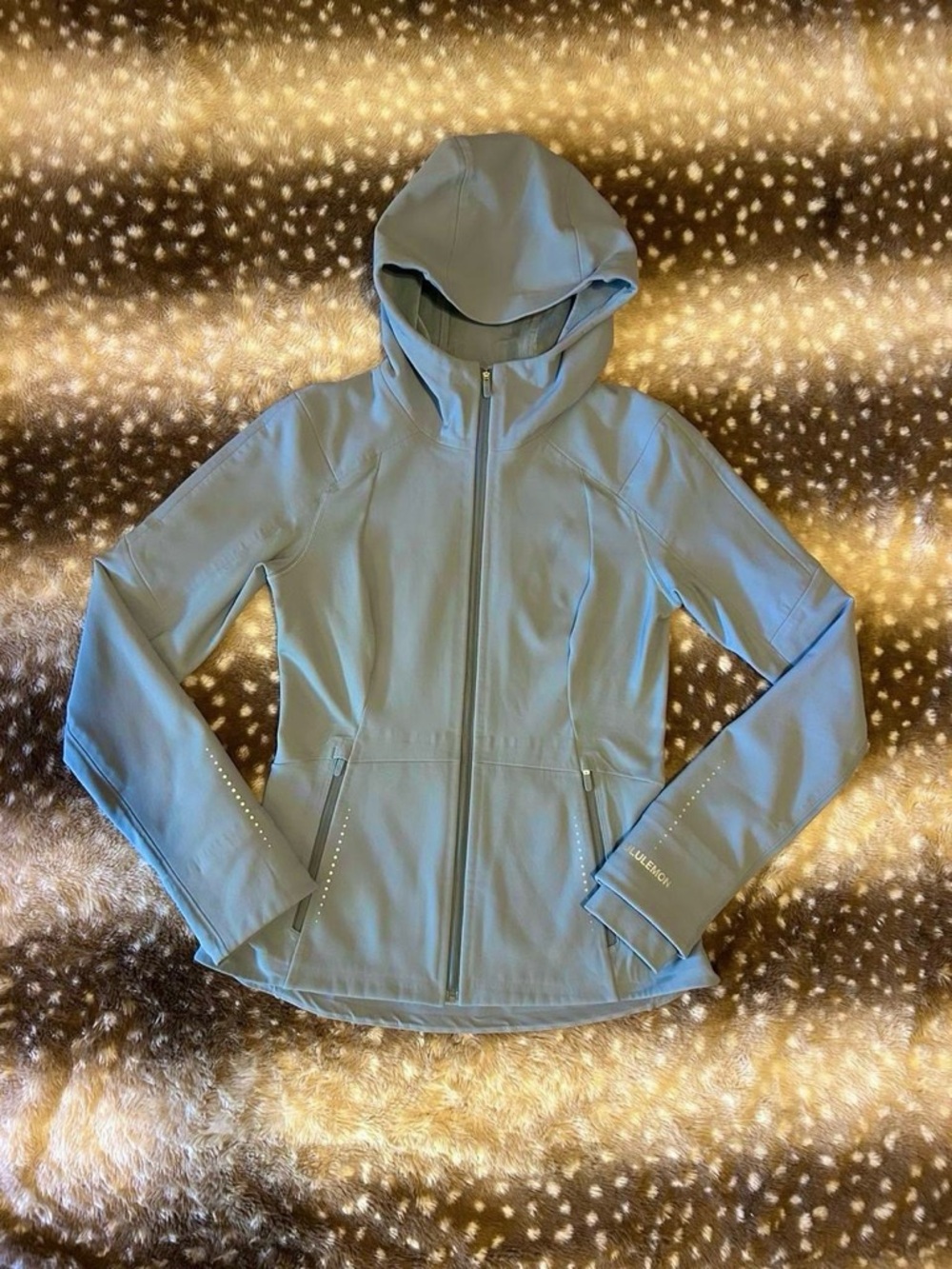 Lululemon “Concrete Blue” Cross Chill Jacket Size S $198